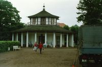 Kamp, Weißer Pavillon