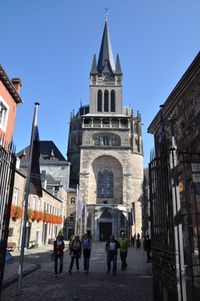Dom zu Aachen, Domhof mit Hauptportal